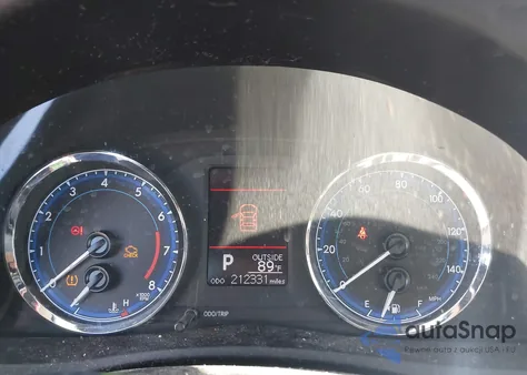 2017 Toyota Corolla Le z USA, uszkodzony, nr VIN 5YFBURHE6HP636361